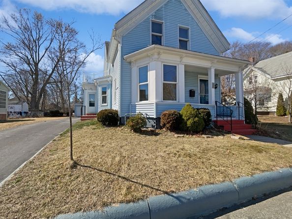 293 Grafton St, Brockton MA 02301