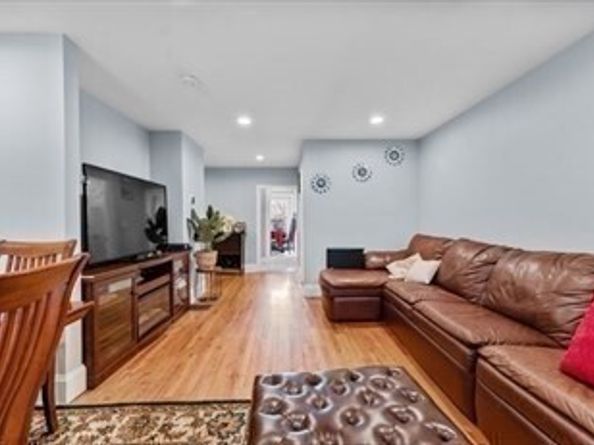 115 Ames St, Brockton MA 02302