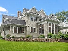 36 Oakridge Rd, Wellesley MA 02481