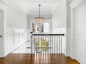 36 Oakridge Rd, Wellesley MA 02481