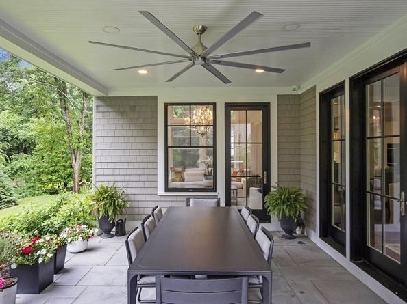 36 Oakridge Rd, Wellesley MA 02481