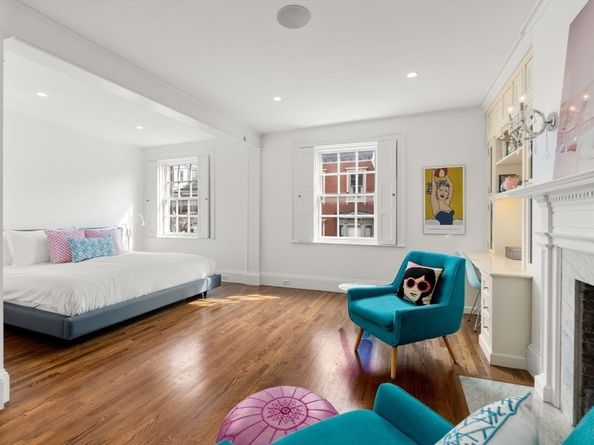 41 Chestnut St, Boston MA 02108