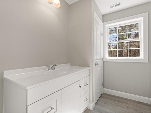 13R Pine Hill Way 13, Harvard MA 01451