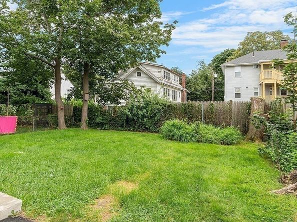 59 Germain Ave, Quincy MA 02169