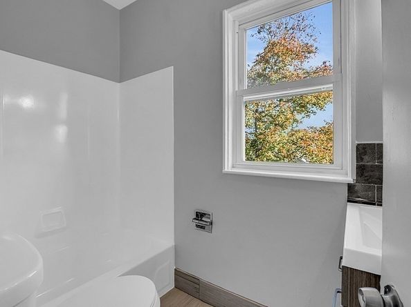 59 Germain Ave, Quincy MA 02169