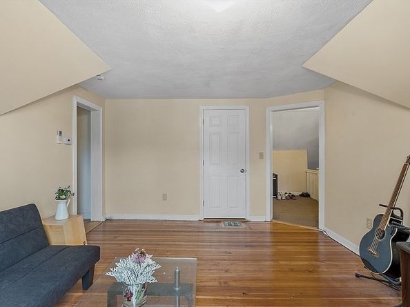 59 Germain Ave, Quincy MA 02169
