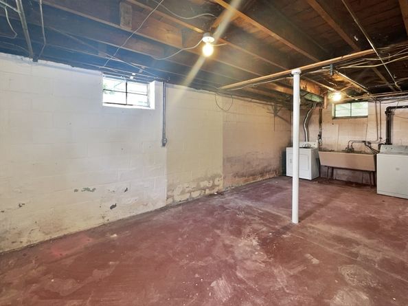 227 Plantation St, Worcester MA 01604