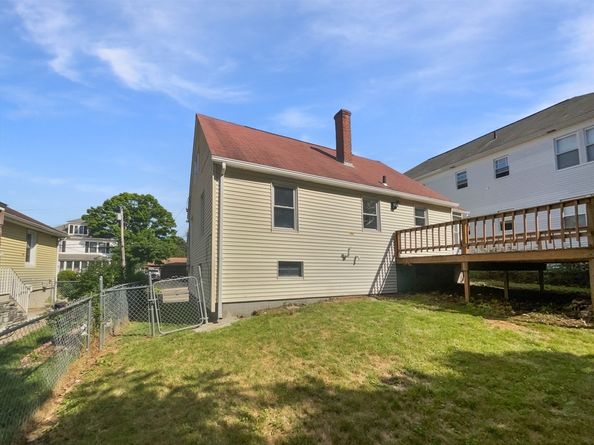 227 Plantation St, Worcester MA 01604