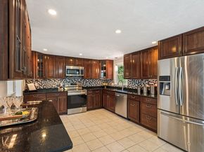 25 Mill Rd, Wilmington MA 01887