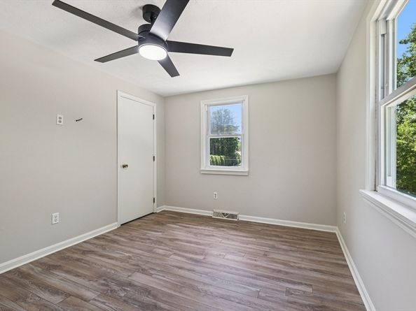 25 Mill Rd, Wilmington MA 01887