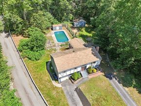 25 Mill Rd, Wilmington MA 01887