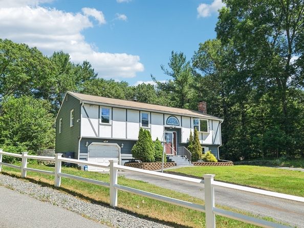 25 Mill Rd, Wilmington MA 01887