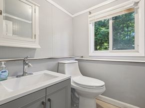 25 Mill Rd, Wilmington MA 01887