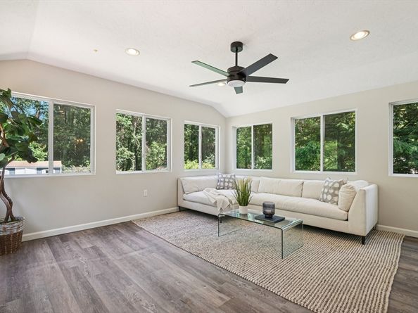 25 Mill Rd, Wilmington MA 01887