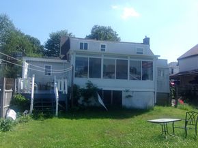 127 Hampton Cir, Hull MA 02045