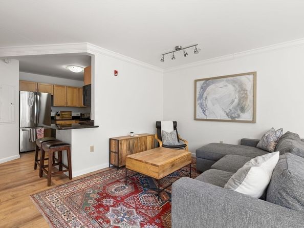 120 Mountfort St 406, Boston MA 02215
