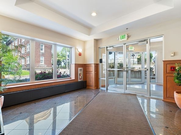 120 Mountfort St 406, Boston MA 02215