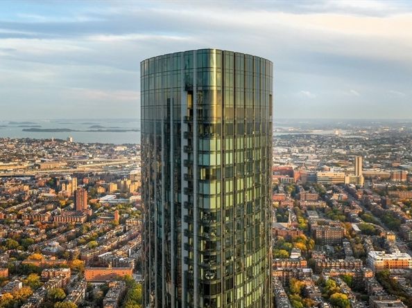 1 Dalton Street 4204, Boston MA 02115