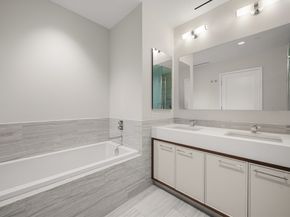 1 Dalton Street 4204, Boston MA 02115