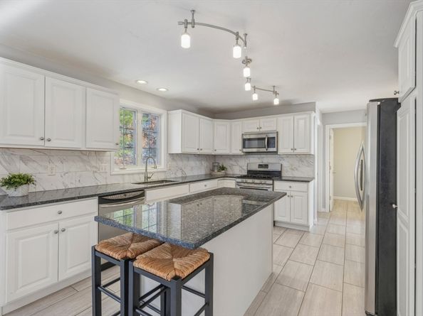 19 Milford, Grafton MA 01560