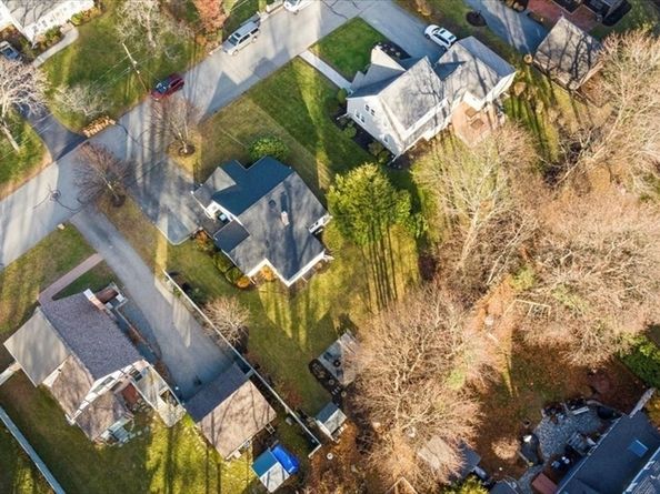 13 Kenilworth Road, Shrewsbury MA 01545