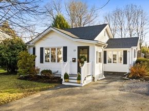 13 Kenilworth Road, Shrewsbury MA 01545