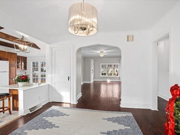 13 Kenilworth Road, Shrewsbury MA 01545