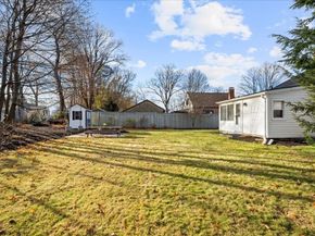 13 Kenilworth Road, Shrewsbury MA 01545