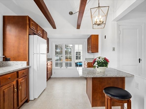 13 Kenilworth Road, Shrewsbury MA 01545