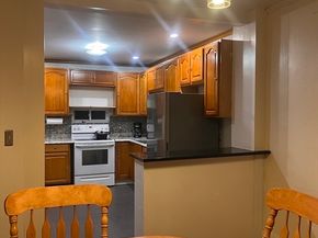 6 Gates Avenue, Marlborough MA 01752