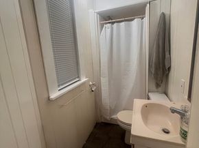 6 Gates Avenue, Marlborough MA 01752