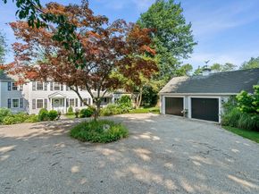 56 Chapel St, Duxbury MA 02332
