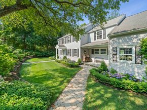 56 Chapel St, Duxbury MA 02332