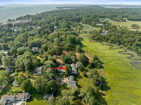 56 Chapel St, Duxbury MA 02332