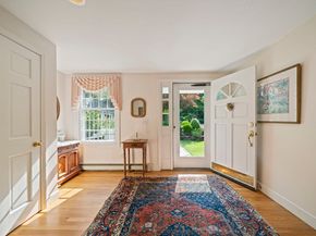 56 Chapel St, Duxbury MA 02332