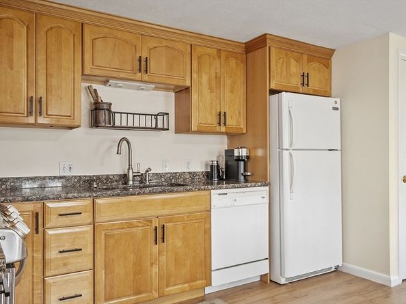 25 Merritt Ave, Brockton MA 02302