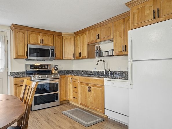 25 Merritt Ave, Brockton MA 02302