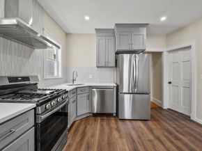 18 Lyon St 2, Boston MA 02122