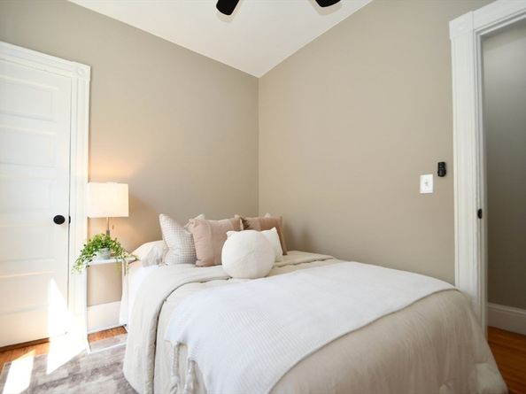 18 Lyon St 2, Boston MA 02122