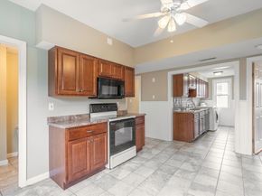 311 Plantation St, Worcester MA 01604