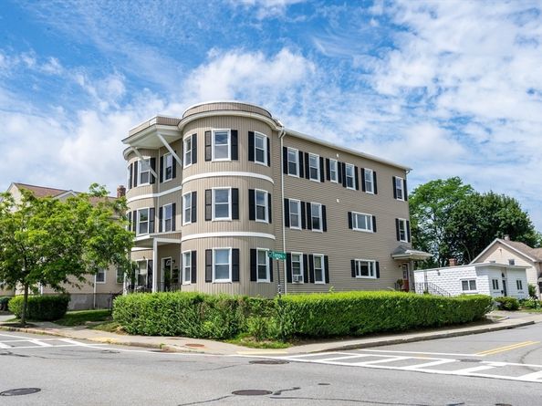 311 Plantation St, Worcester MA 01604