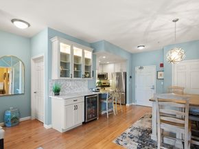 36 Village 506, Middleton MA 01949