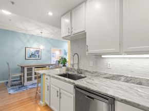 36 Village 506, Middleton MA 01949