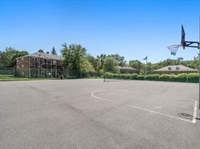 75 Edgelawn Ave 1, North Andover MA 01845