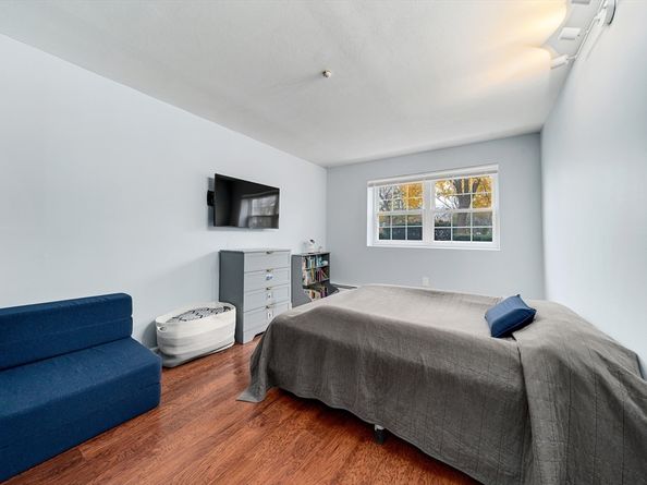 75 Edgelawn Ave 1, North Andover MA 01845