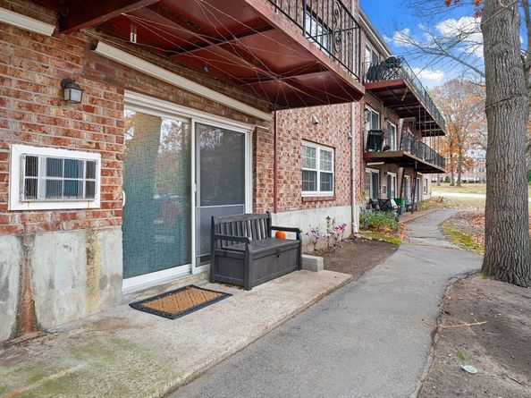 75 Edgelawn Ave 1, North Andover MA 01845