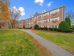 75 Edgelawn Ave 1, North Andover MA 01845