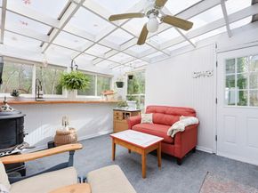 75 Lake St, Uxbridge MA 01569