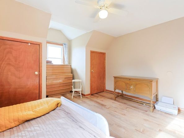 75 Lake St, Uxbridge MA 01569