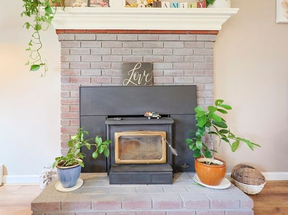 75 Lake St, Uxbridge MA 01569